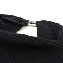 Load image into Gallery viewer, Pleated Magnetic Infinity Scarf
