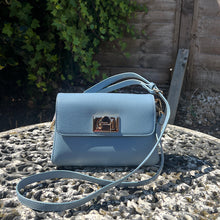 Load image into Gallery viewer, Powder Blue David Jones Turn-Lock Organiser Crossbody Bag
