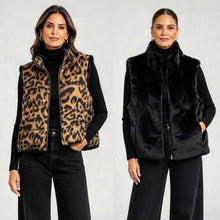 Load image into Gallery viewer, Reversible Faux Fur &amp; Leopard Print Zip-Up Gilet (camel)
