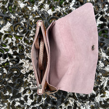Load image into Gallery viewer, Siena Metallic Dual‑Compartment Leather Clutch &amp; Crossbody – Made in Italy (open)
