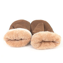 Load image into Gallery viewer, Tan Cosy Button-Detail Faux Suede Mittens (lining)
