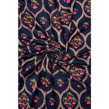 Load image into Gallery viewer, Traditional Tulip Print Wool Scarf (swirl)
