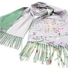 Load image into Gallery viewer, Wild Garden Boarder Pashmina Style (close up)
