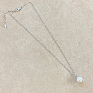 Single Mother of Pearl Short Necklace | Silver