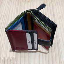 Load image into Gallery viewer, Bestseller Medium Leather RFID Purse | Black Tropical
