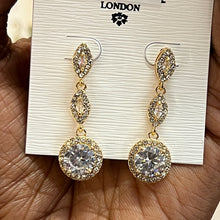 Load image into Gallery viewer, Lady Edith Gold Crystal Drop Earrings
