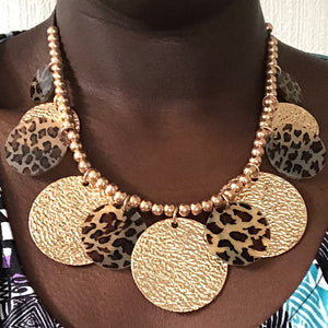 Short Leopard Print Disc Necklace | Brown